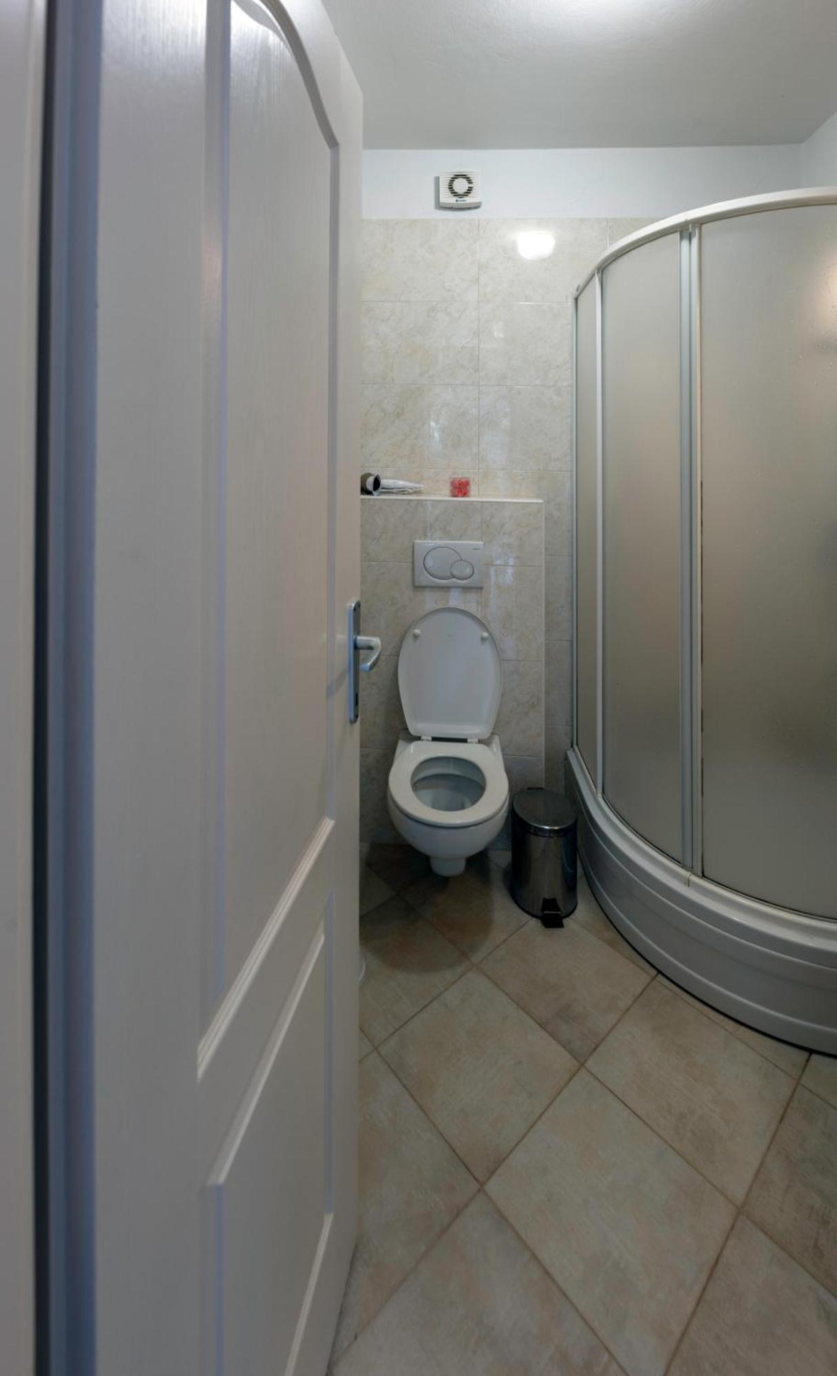 Apartment Anamaria With Seaview Петркане Екстериор снимка